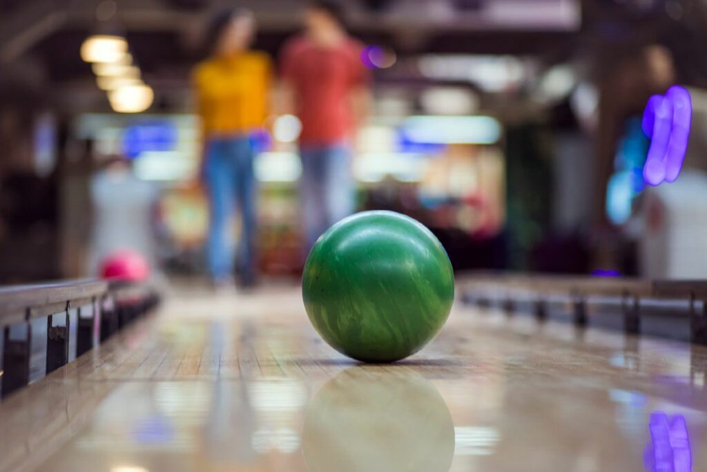 Wie Lange Dauert Ein Bowling Spiel Mit 4 Personen bowlingspieler.com